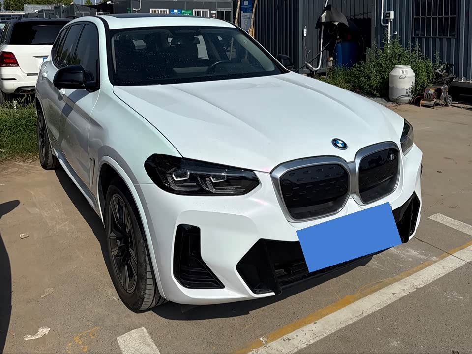 BMW iX3
