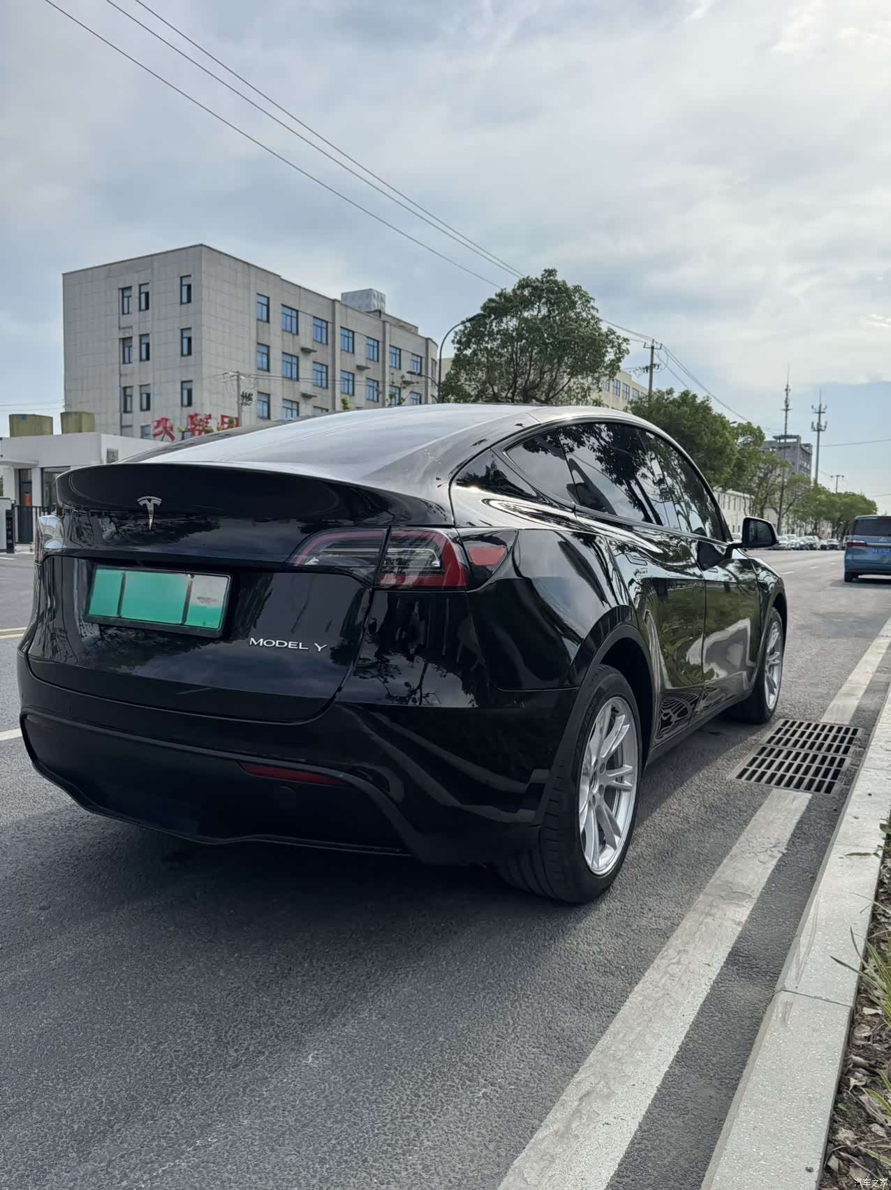 Tesla Model Y, 2022 10