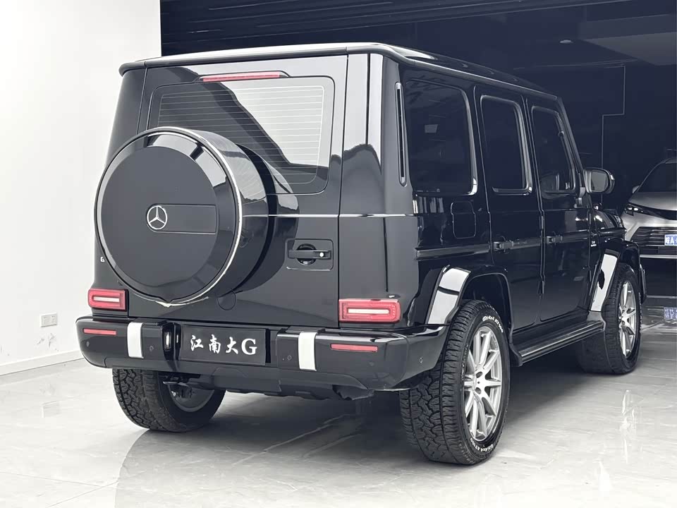 Mercedes-Benz G-class