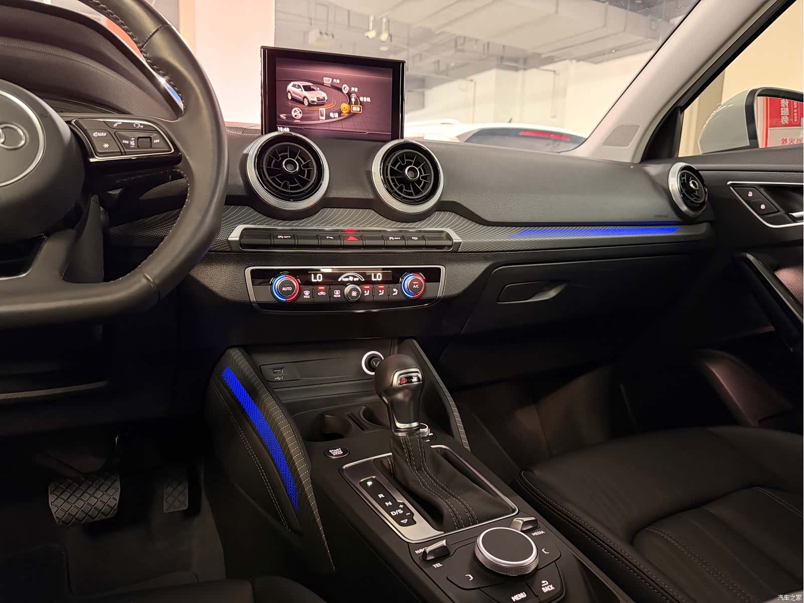 Audi Q2L, 2022 22