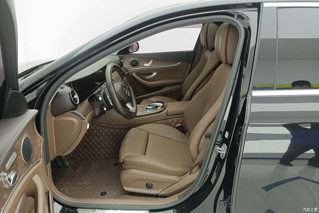 Mercedes-Benz E-Class, 2018 9