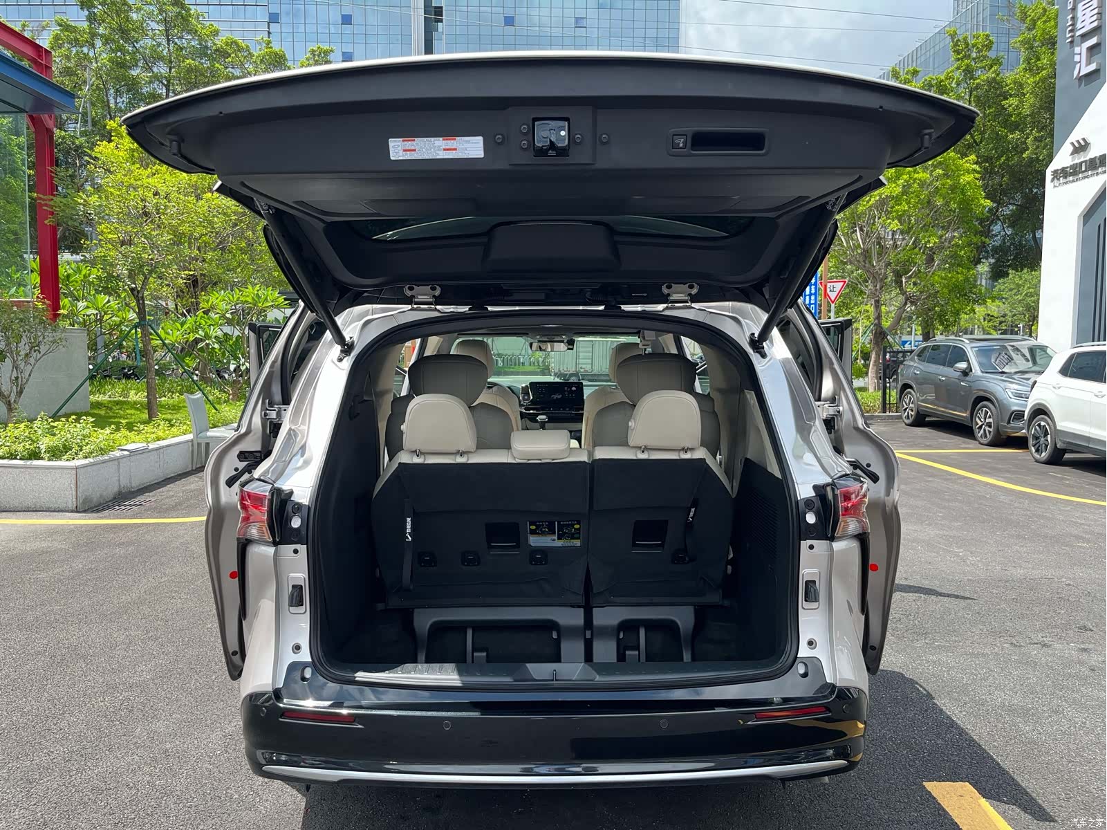 Toyota Sienna, 2025 22