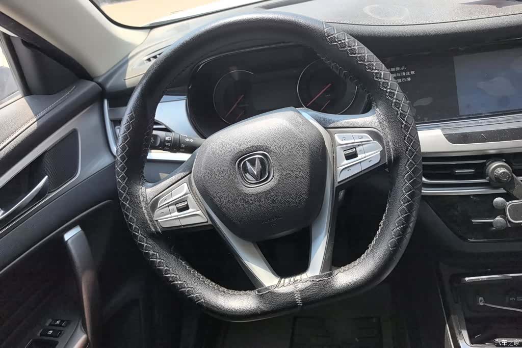 Changan CS35, 2019 15