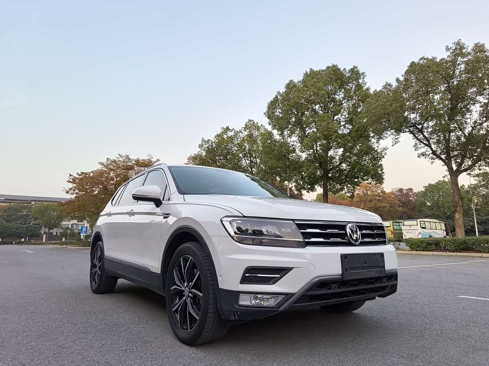 Volkswagen Tiguan L
