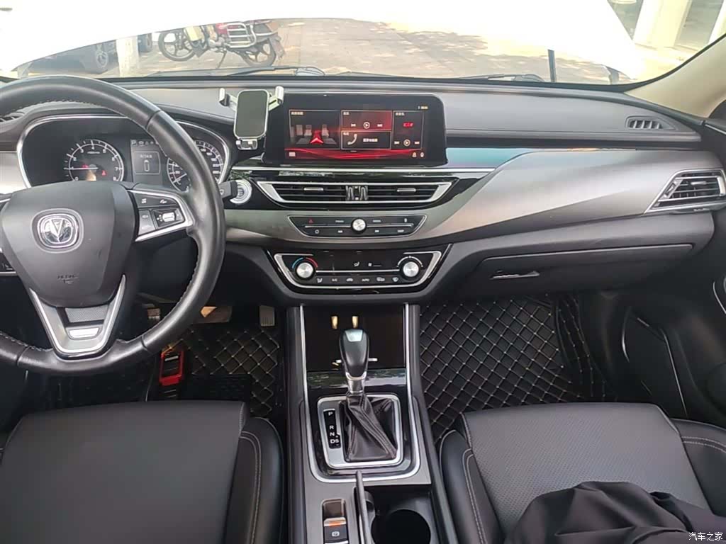 Changan CC, 2019 13