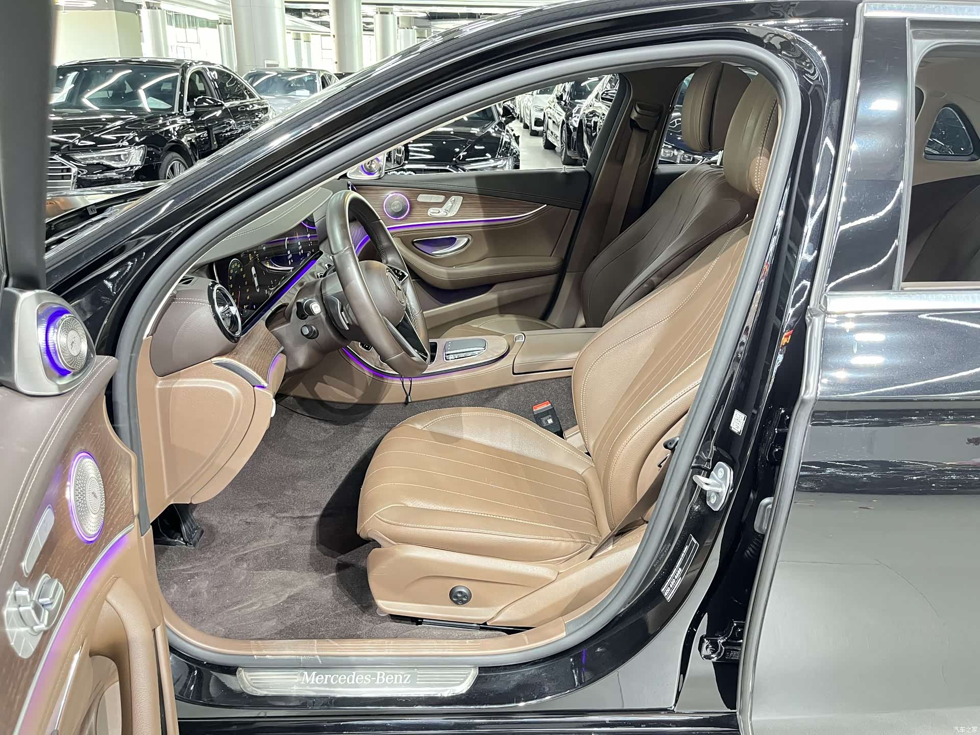 Mercedes-Benz E-Class, 2023 4