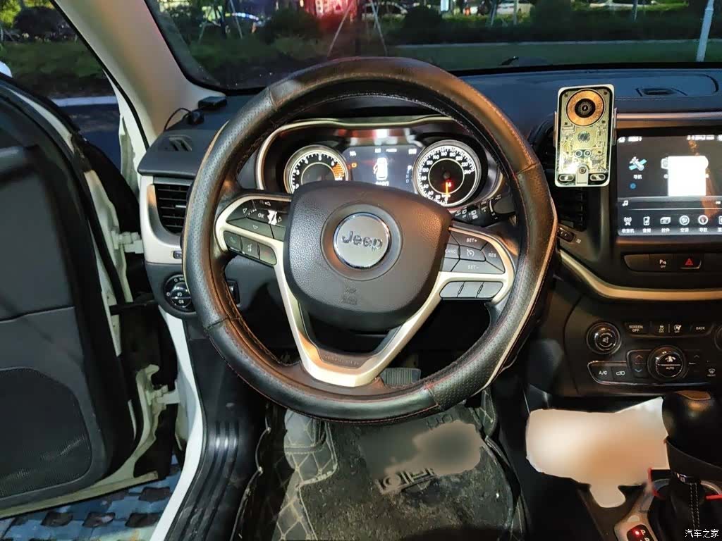 Jeep Cherokee, 2016 3