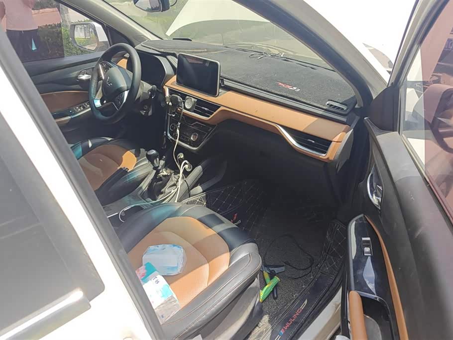 Wuling Wuling Hongguang S3