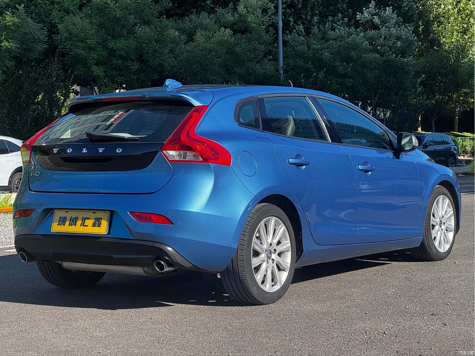 Volvo V40, 2015 все фото
