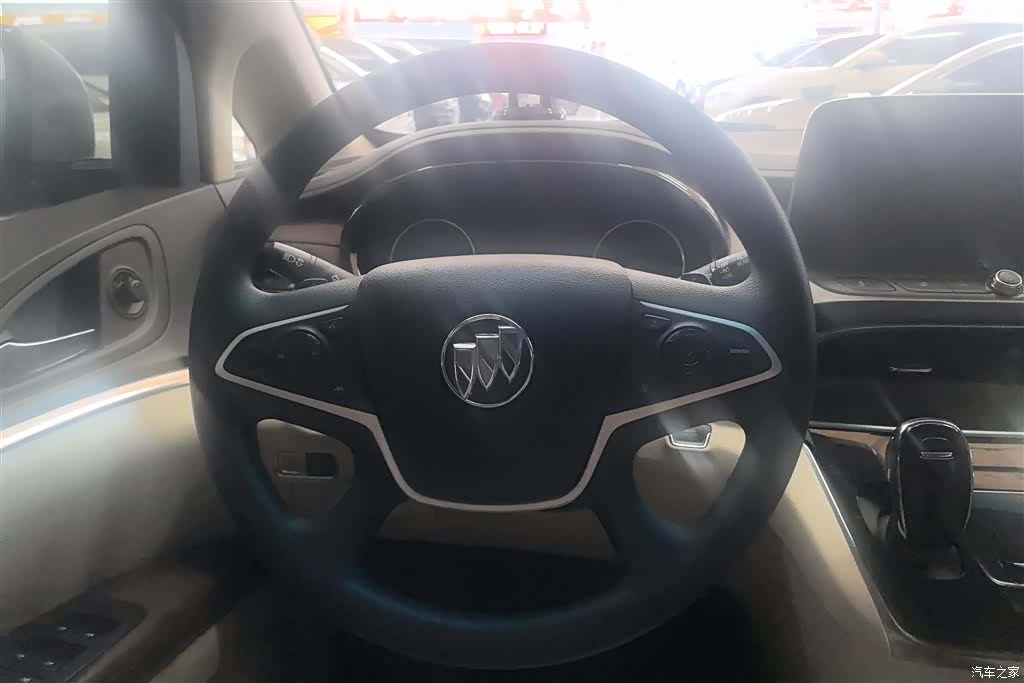 Buick GL8, 2022 15