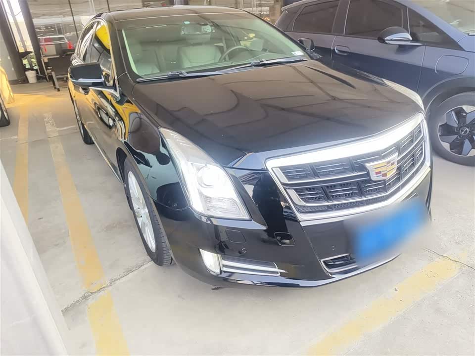 Cadillac XTS