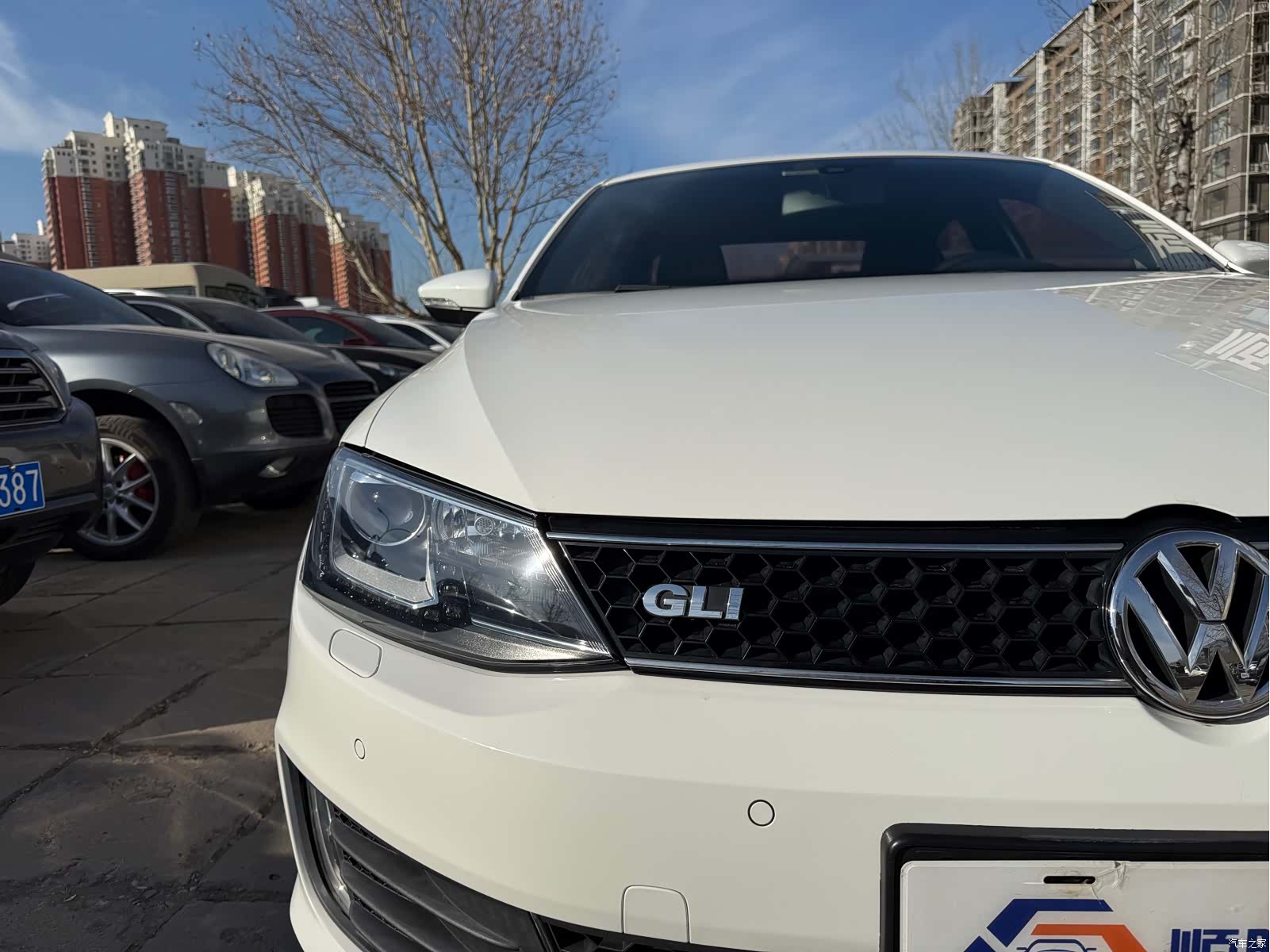 Volkswagen Sagitar, 2014 9