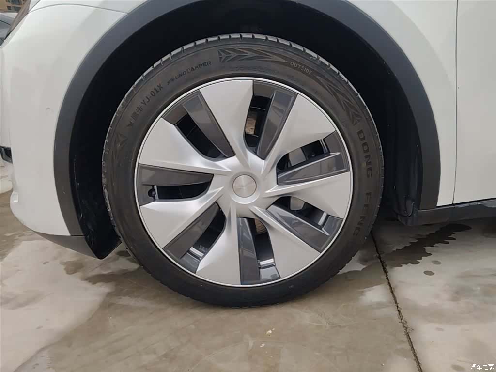 Tesla Model Y, 2021 23