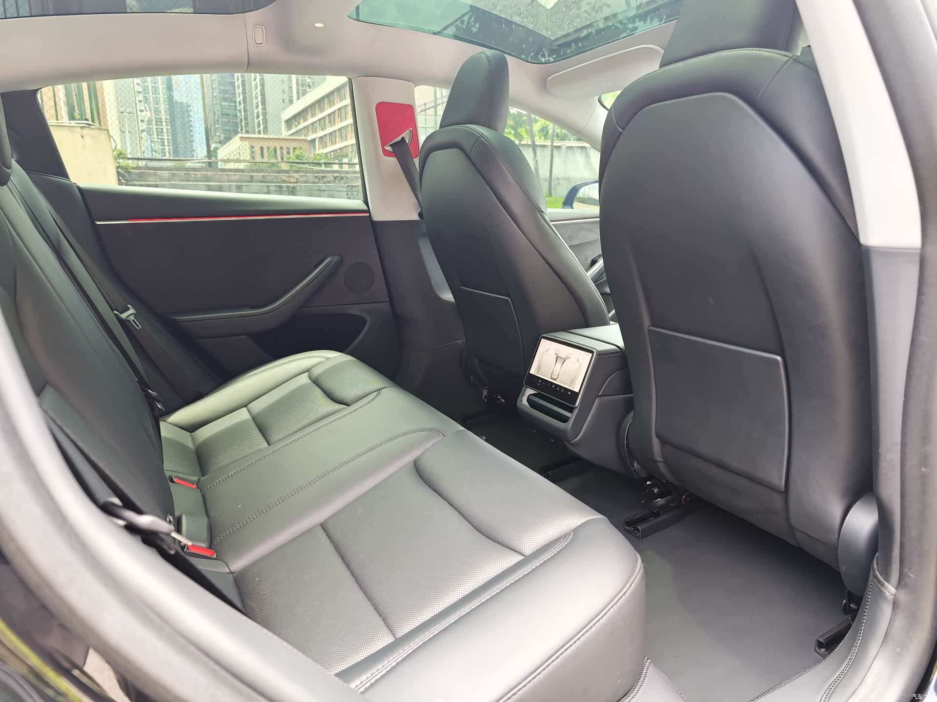 Tesla Model 3, 2023 12
