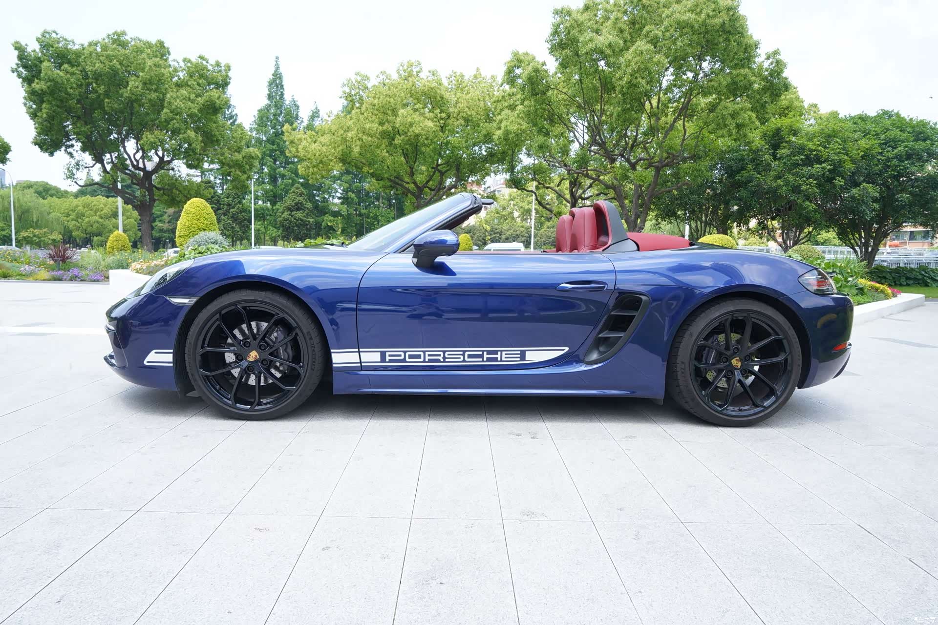 Porsche Boxster, 2024 3