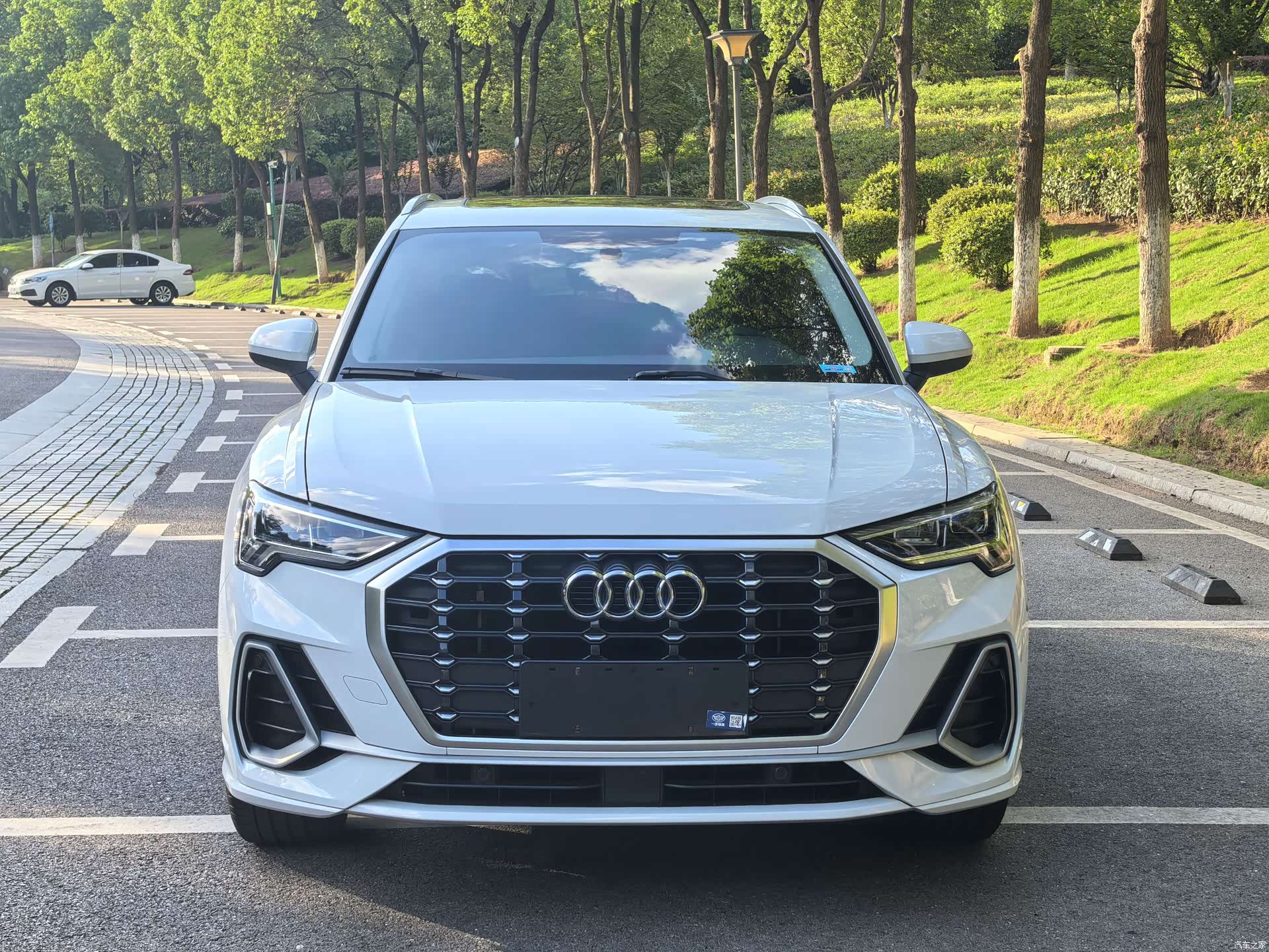 Audi Q3, 2023 2