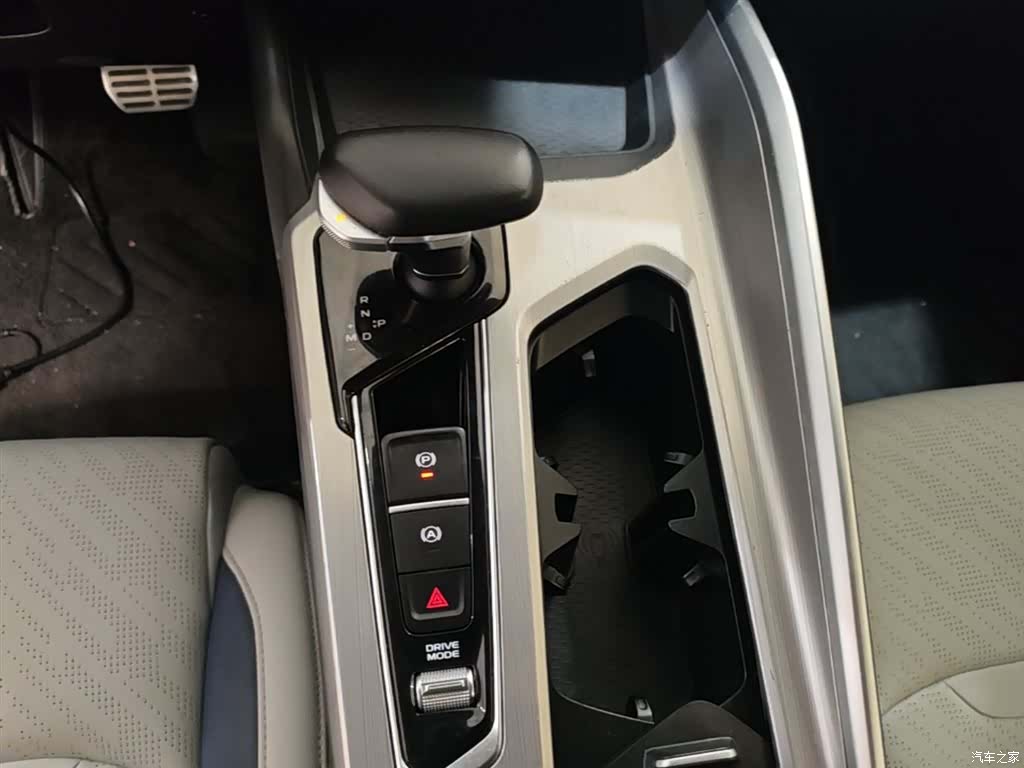 Geely Preface, 2023 10