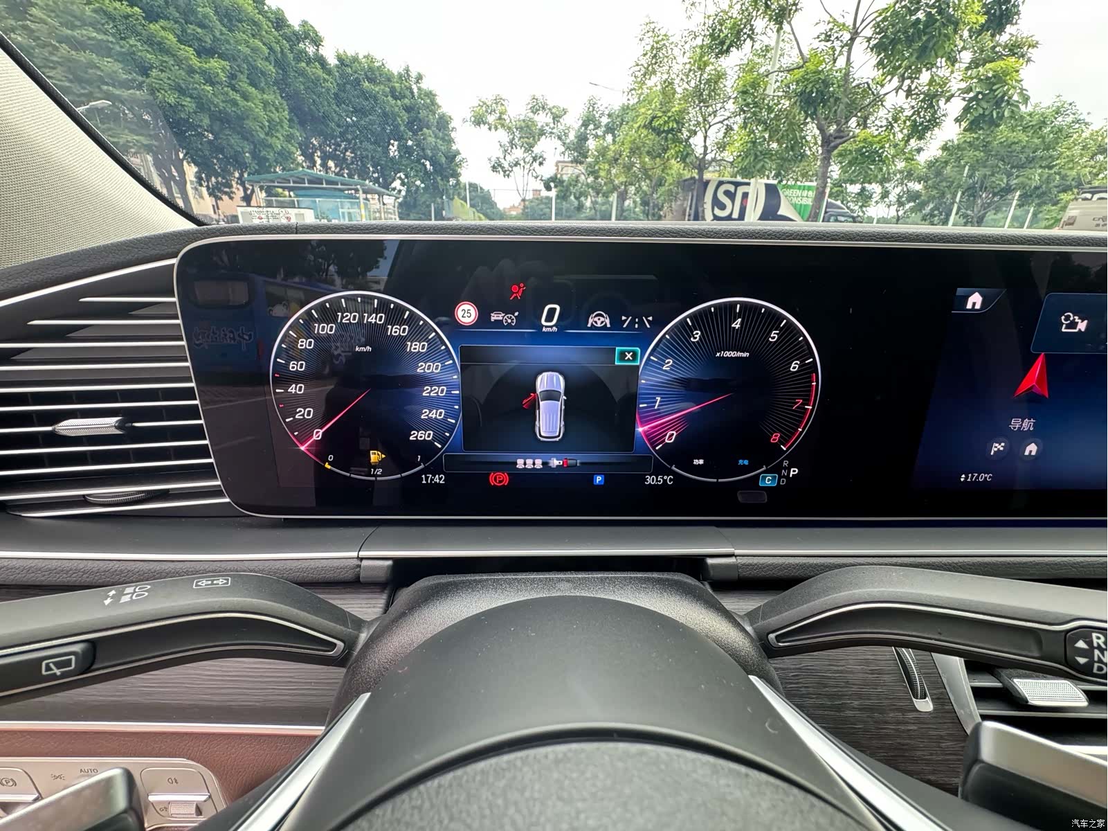 Mercedes-Benz GLE, 2024 22