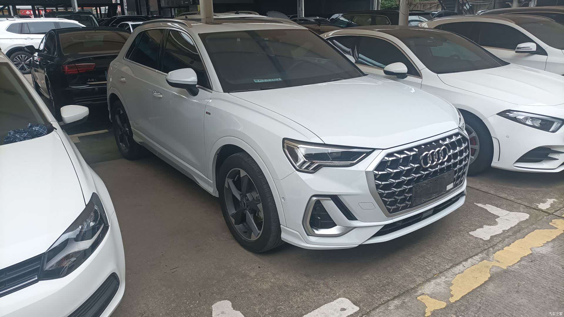 Audi Q3, 2024 3