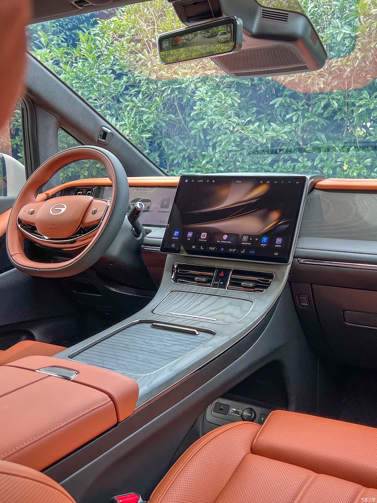 Trumpchi M8, 2025 12