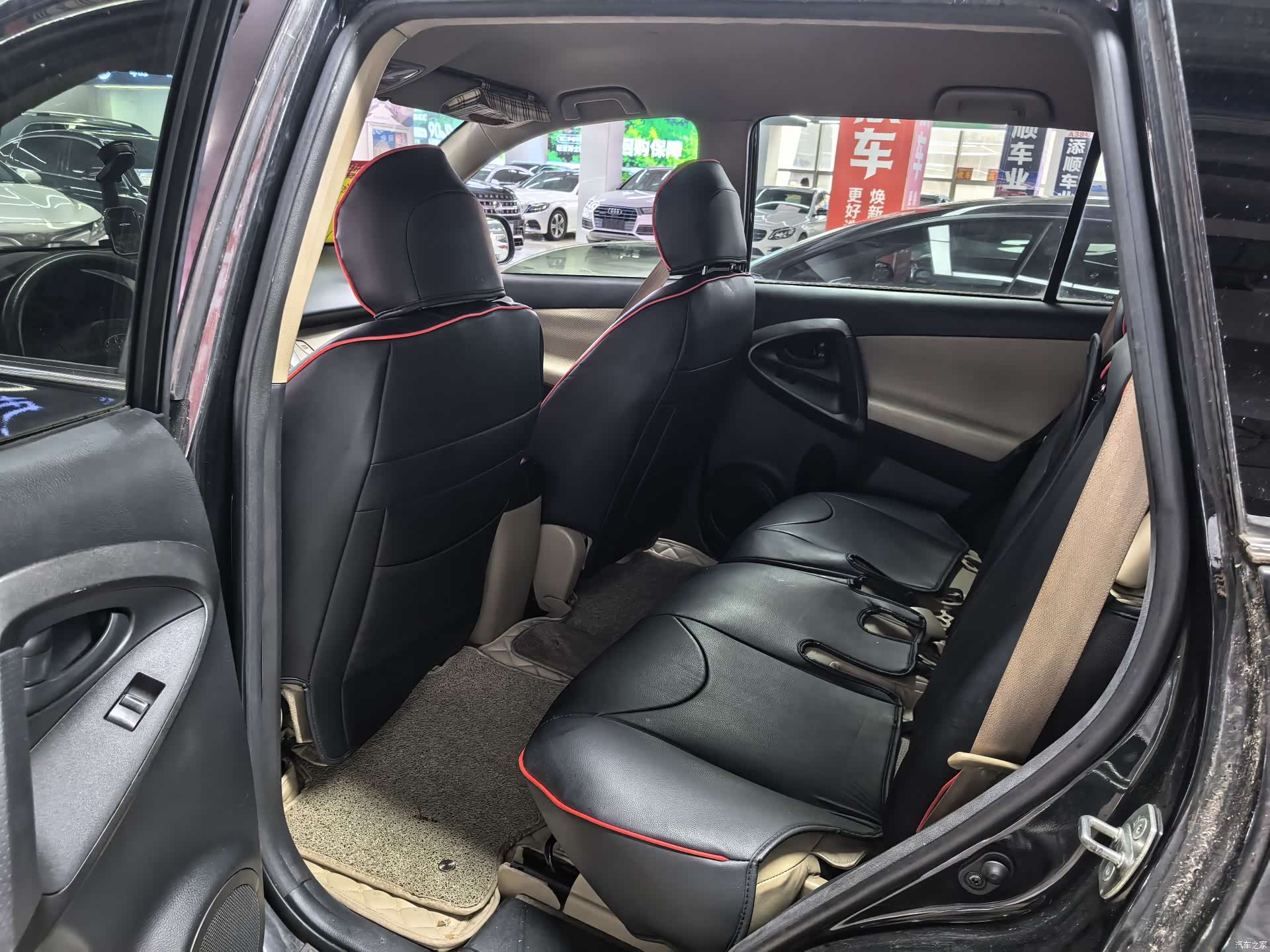 Toyota RAV4, 2012 3