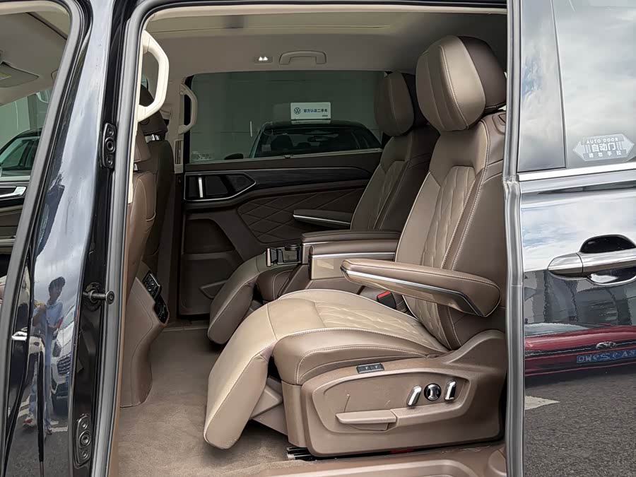 Volkswagen Viloran 2024, фото 4