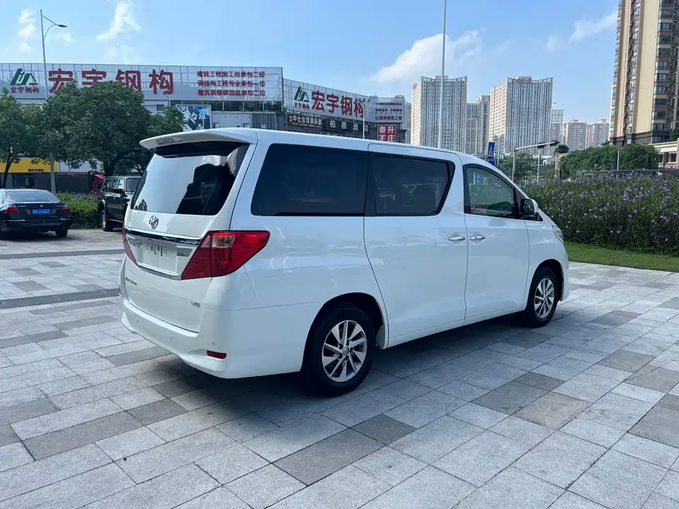 Toyota Elfa Toyota Elfa