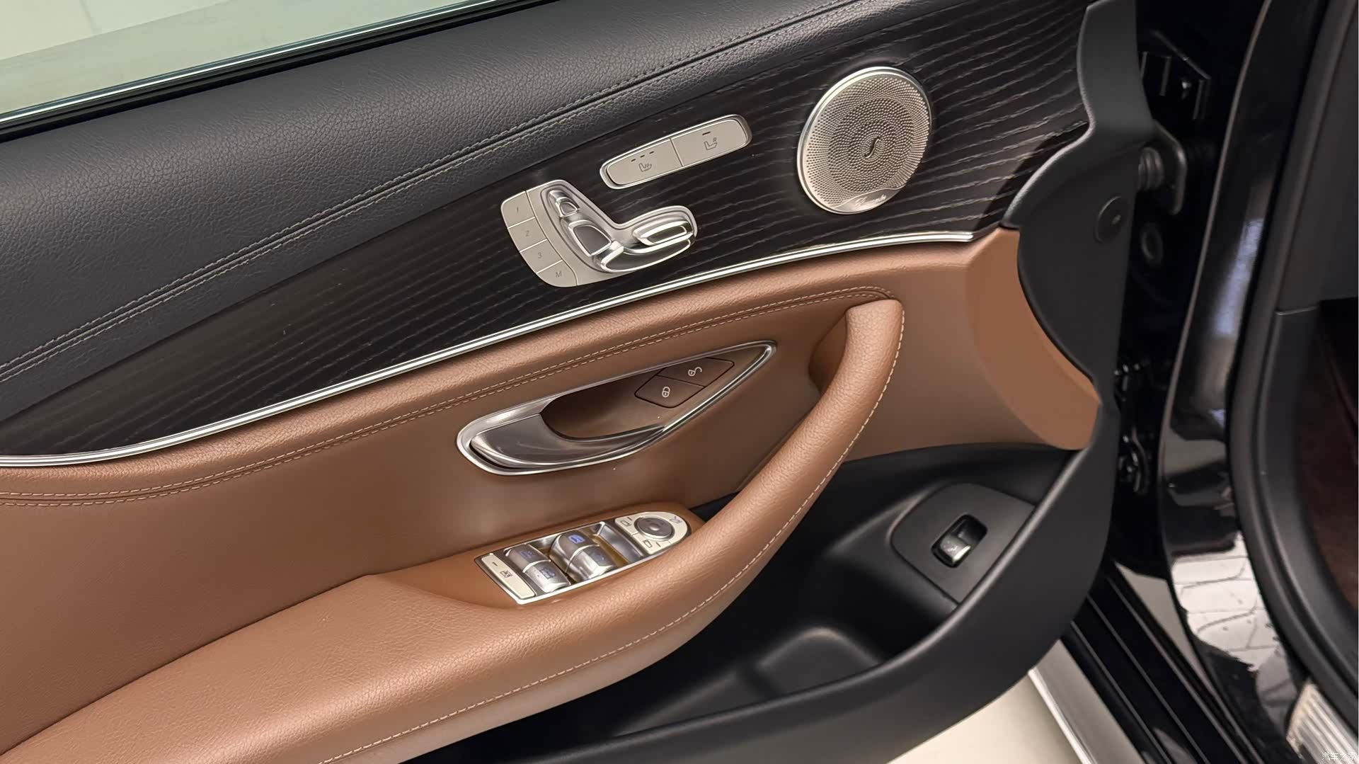 Mercedes-Benz E-Class, 2019 7