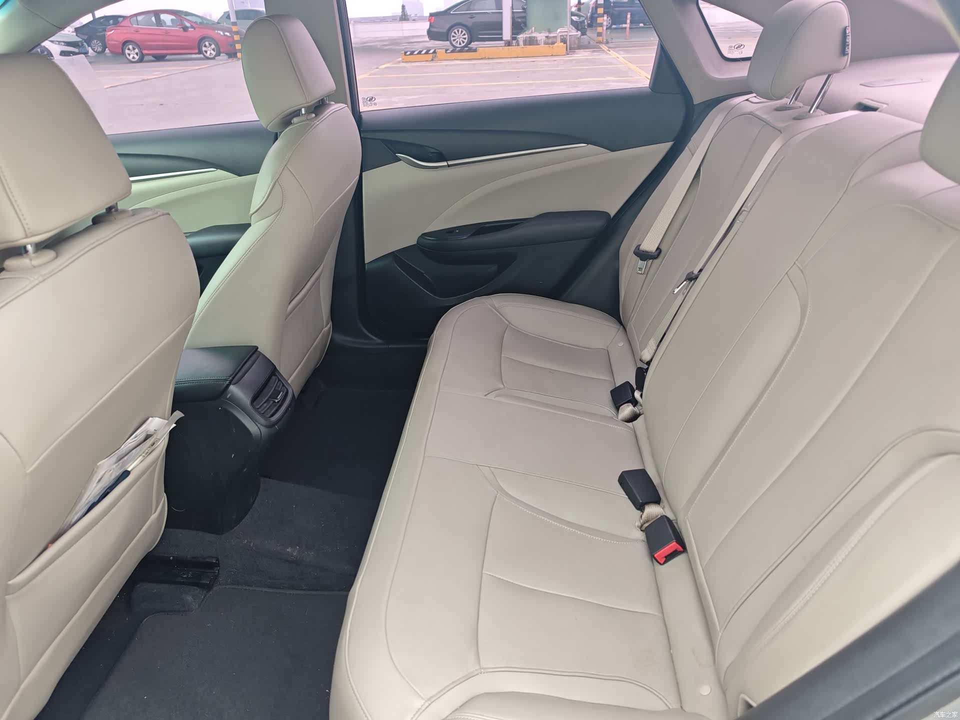 Buick V, 2018 10