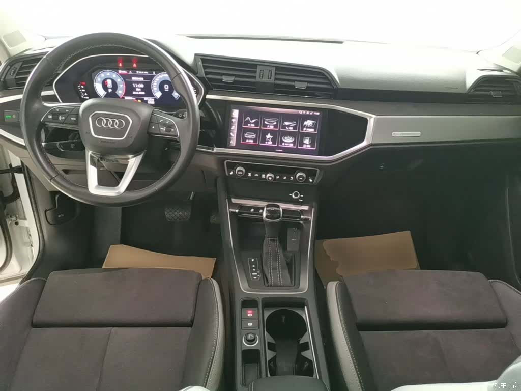 Audi Q3, 2022 10