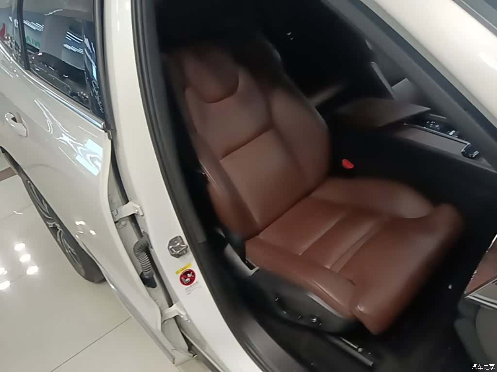 Volvo XC60, 2021 7