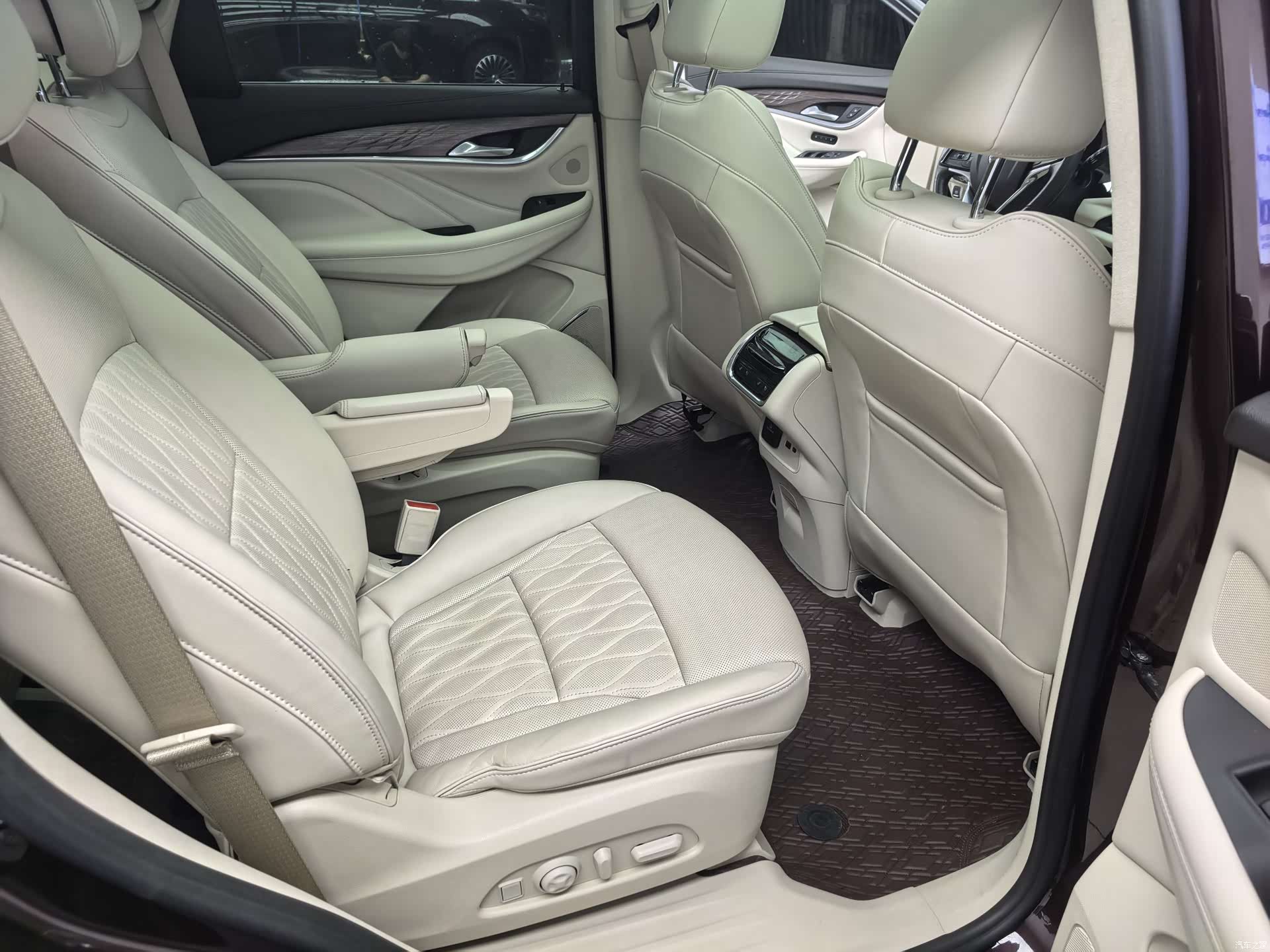 Buick Enclave, 2020 8
