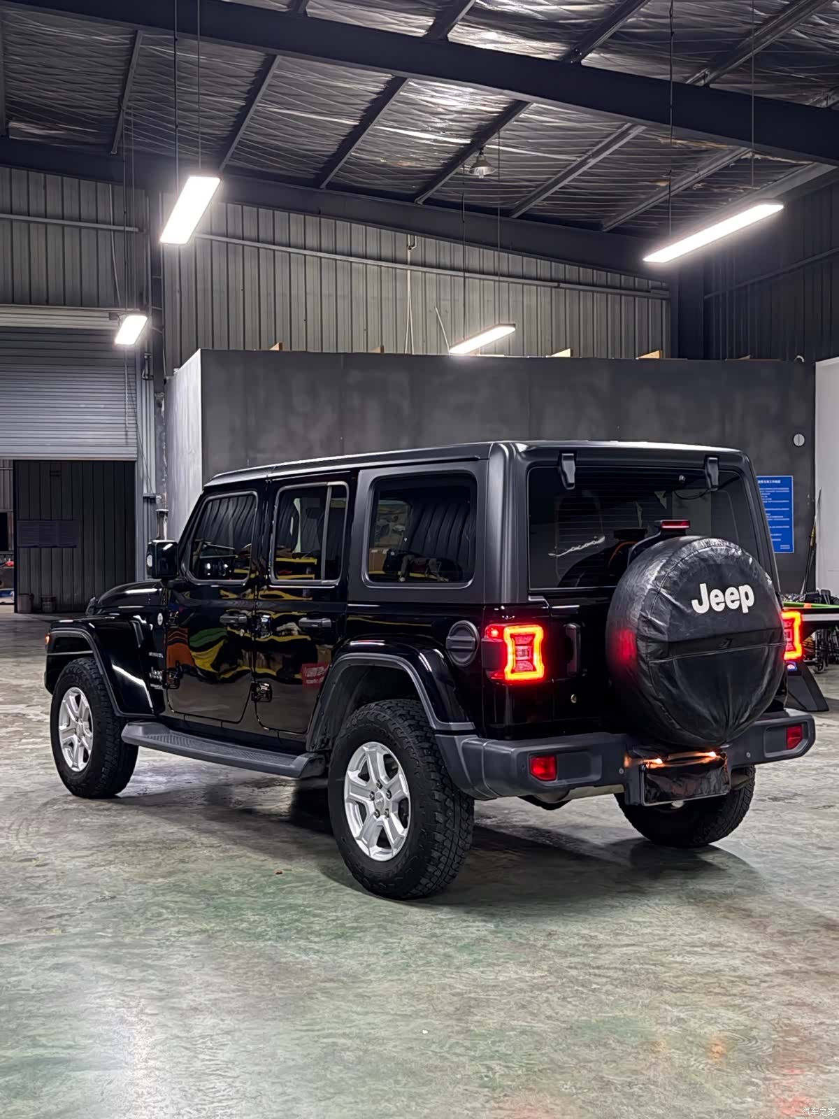 Jeep Wrangler, 2019 3