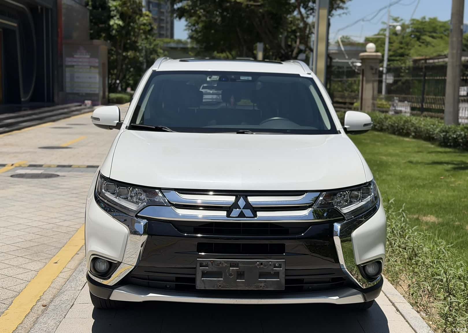Mitsubishi Outlander, 2017 2