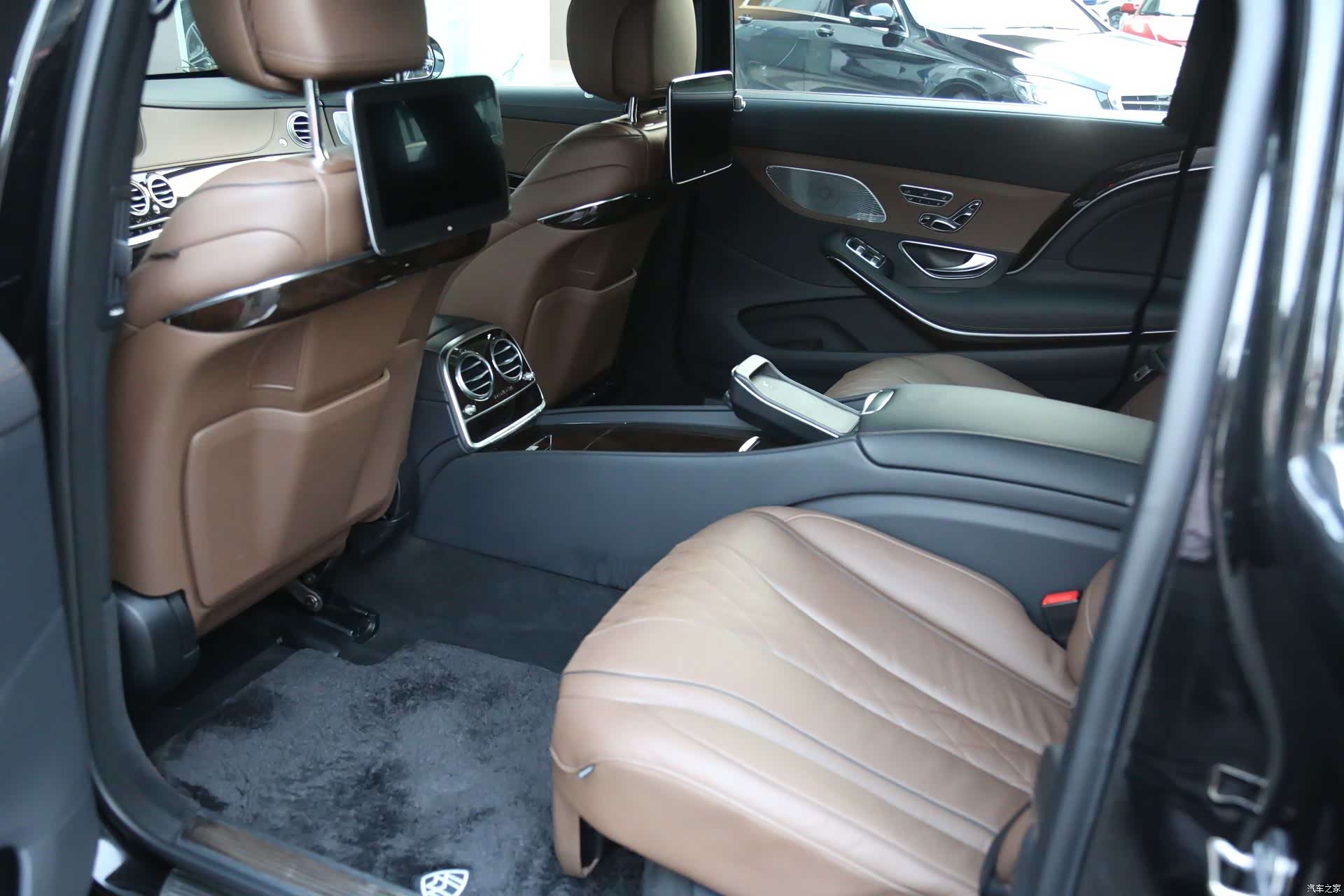 Maybach S-Class, 2019 7