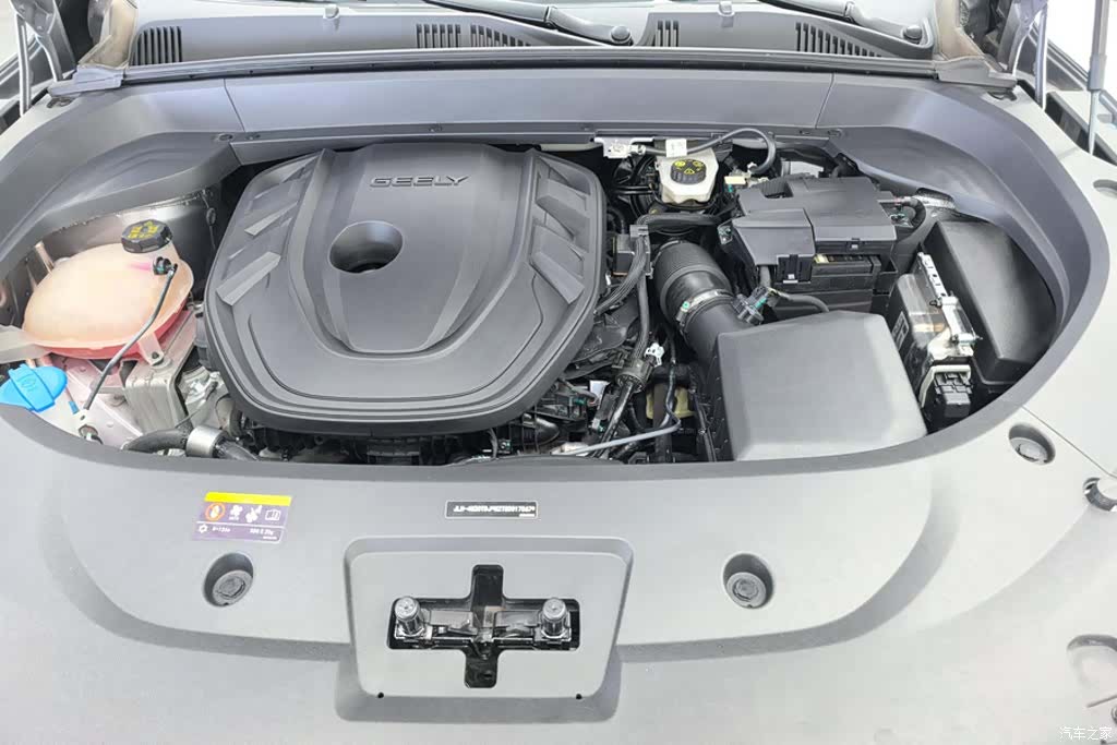 Geely Xingyue L, 2022 10