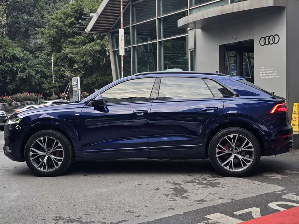 Audi Q8
