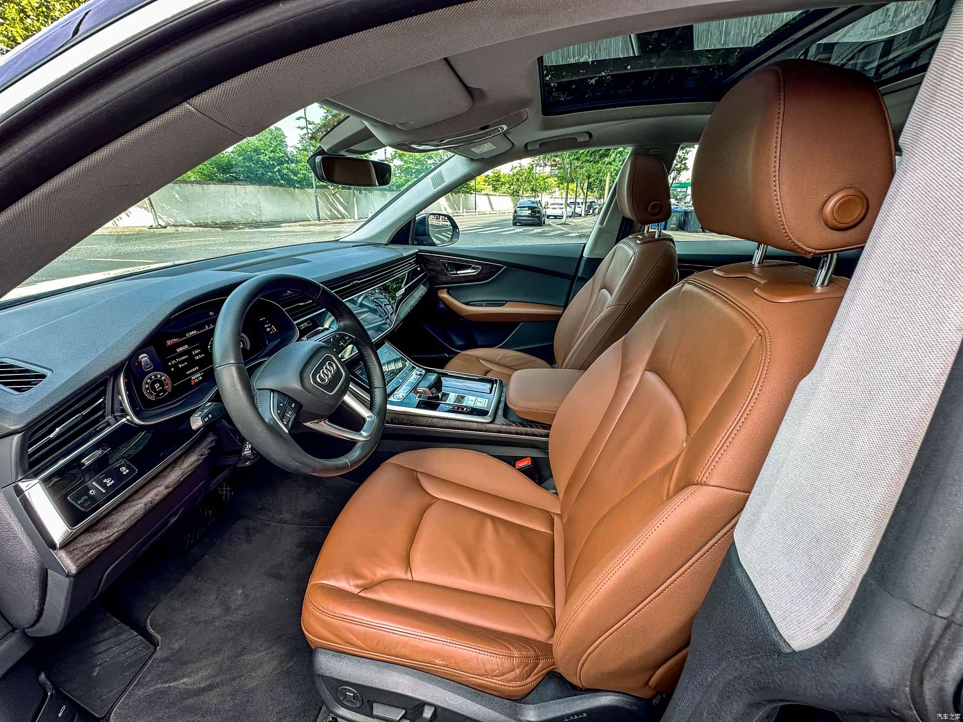 Audi Q8, 2020 10