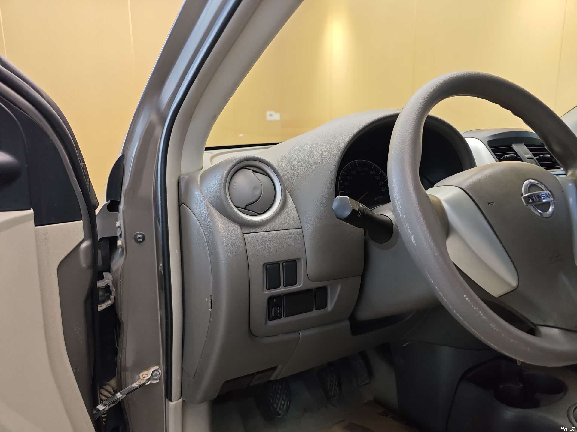 Nissan 1.5XE, 2016 11