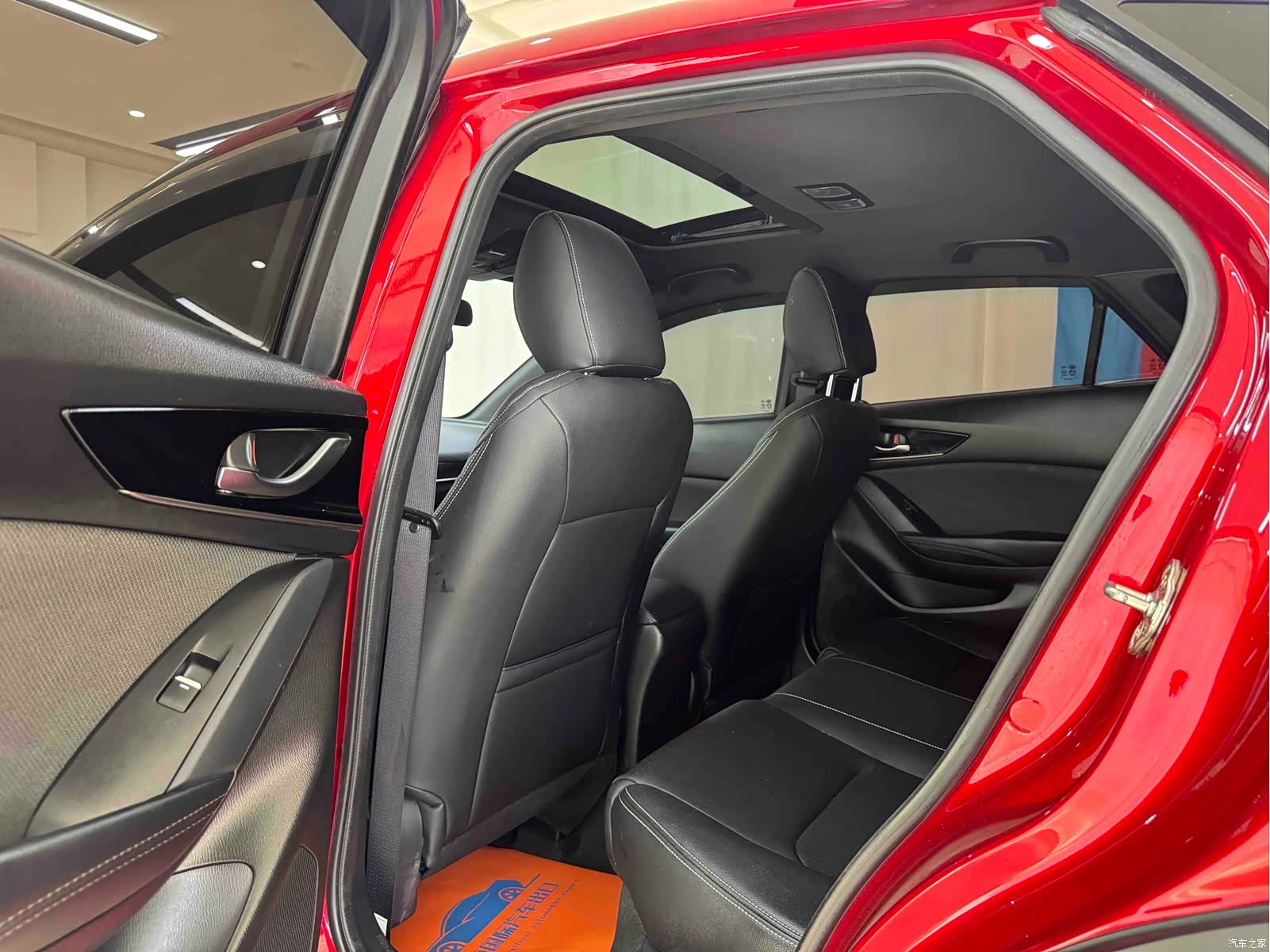 Mazda CX-4, 2023 8