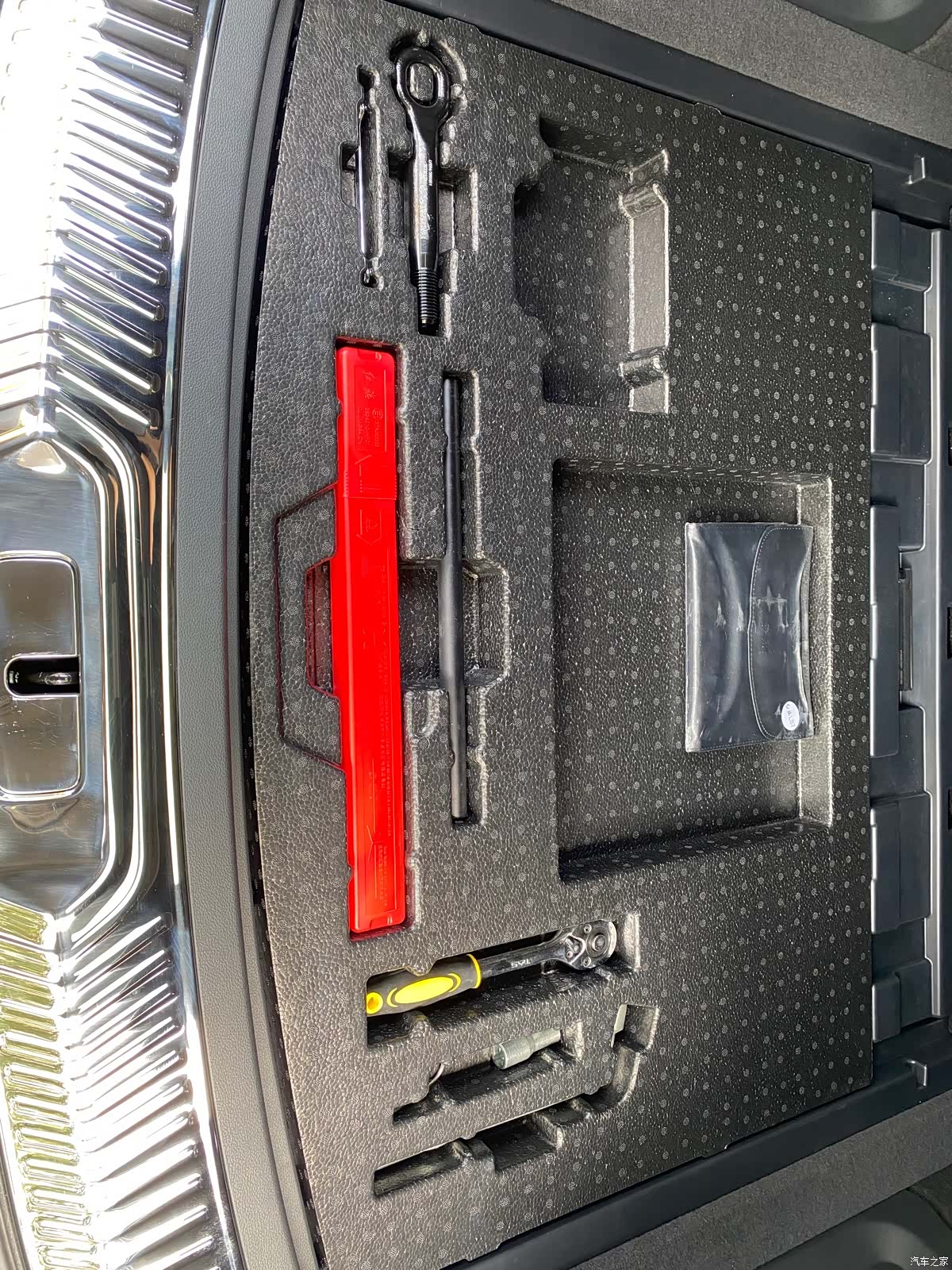 Hongqi 4, 2026 28