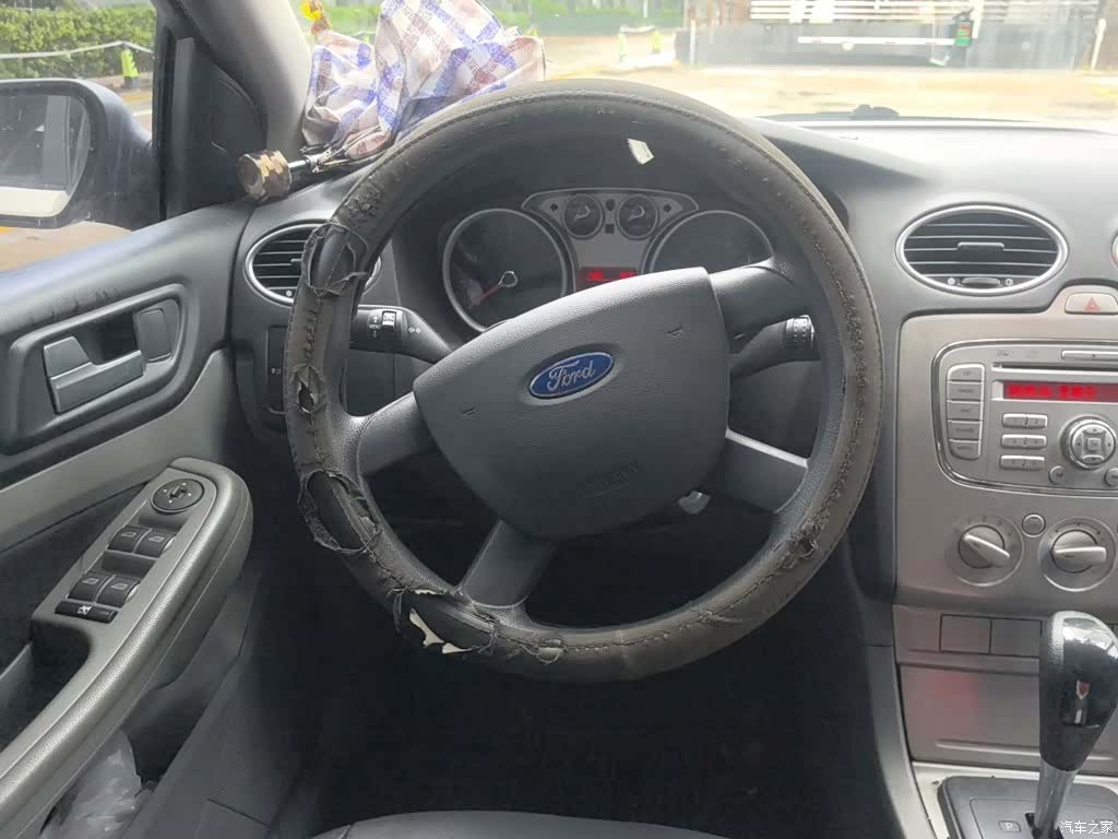 Ford Focus, 2014 7