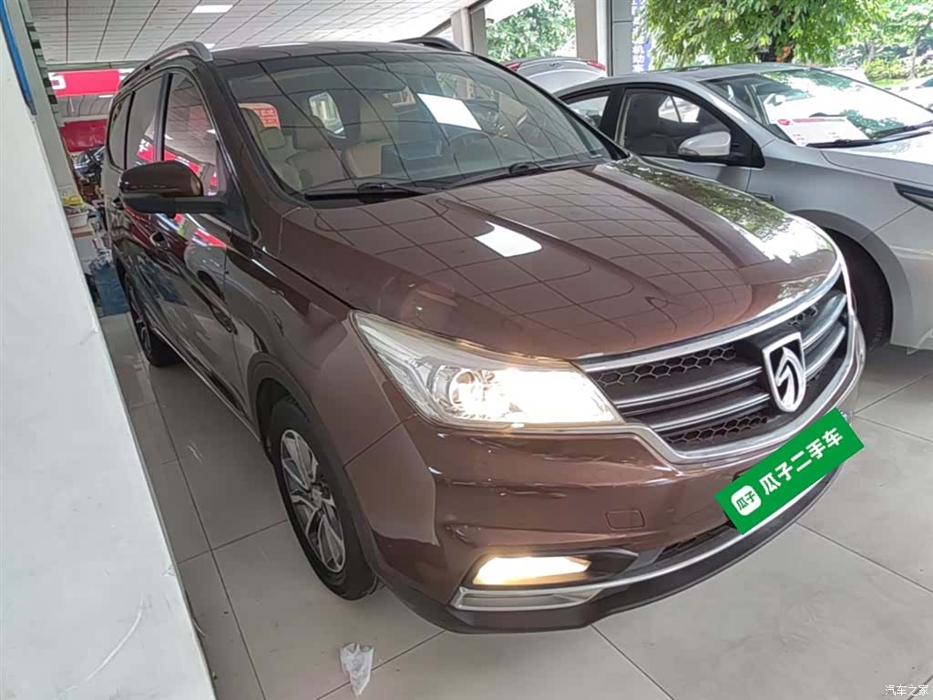 Wuling 730, 2018 4