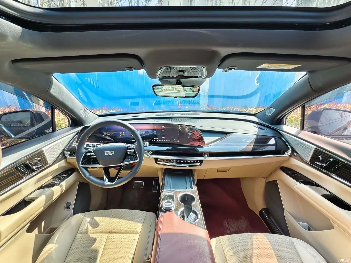 Cadillac XT5, 2025 4