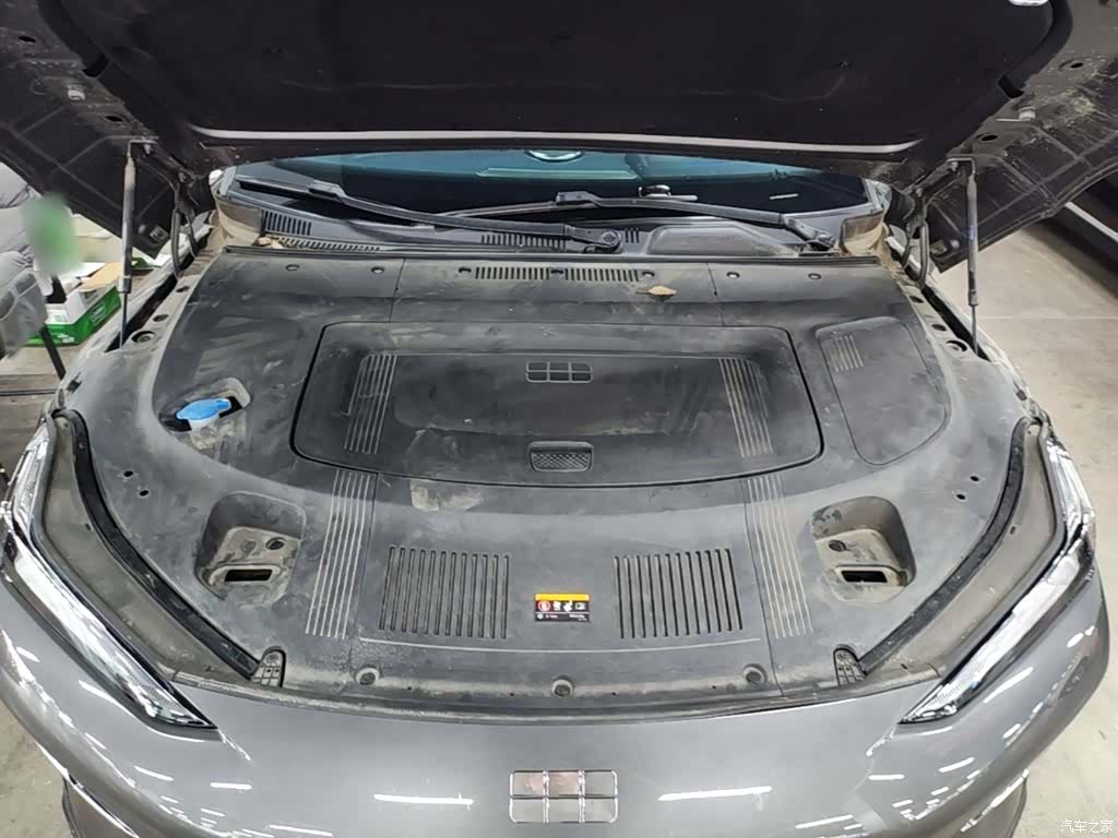 Geely E8, 2024 20
