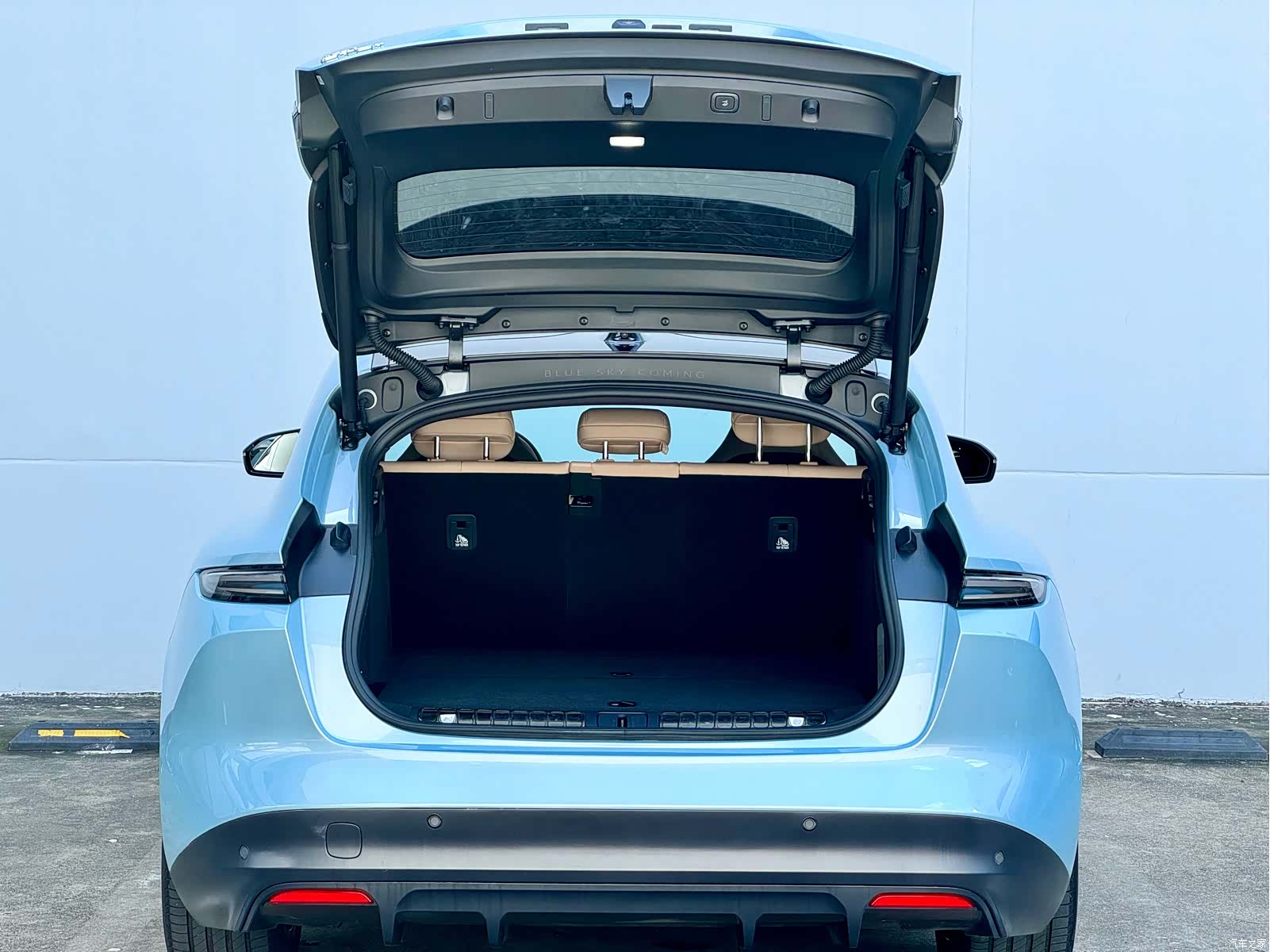 NIO ET5, 2024 10