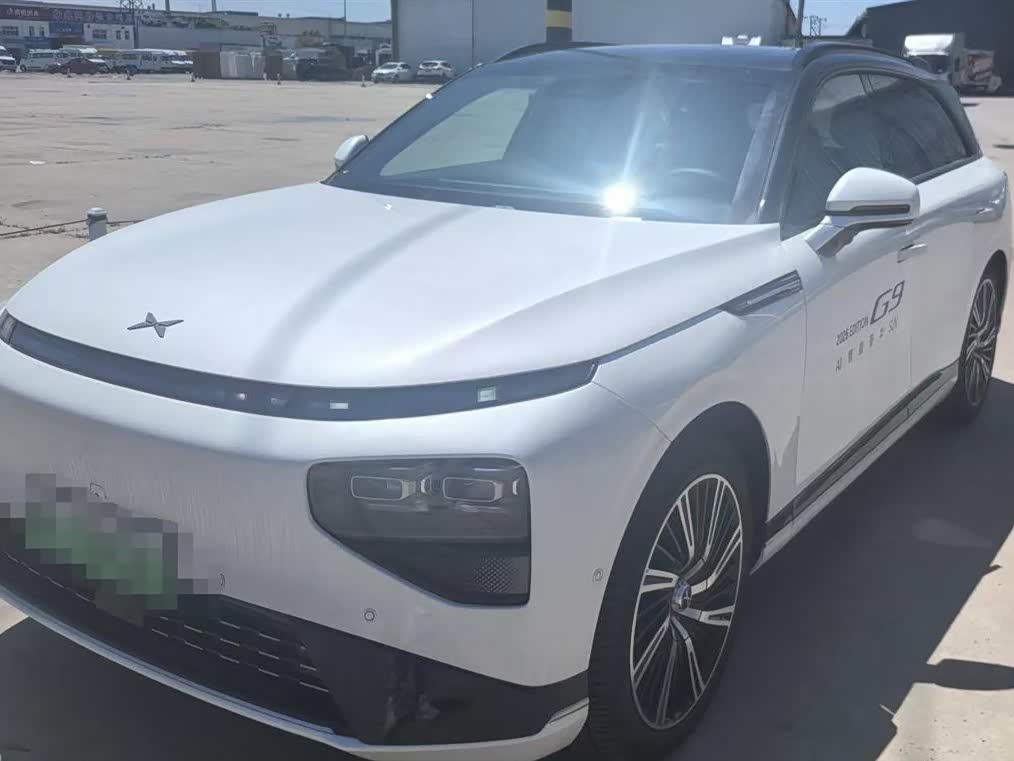 Xpeng G9