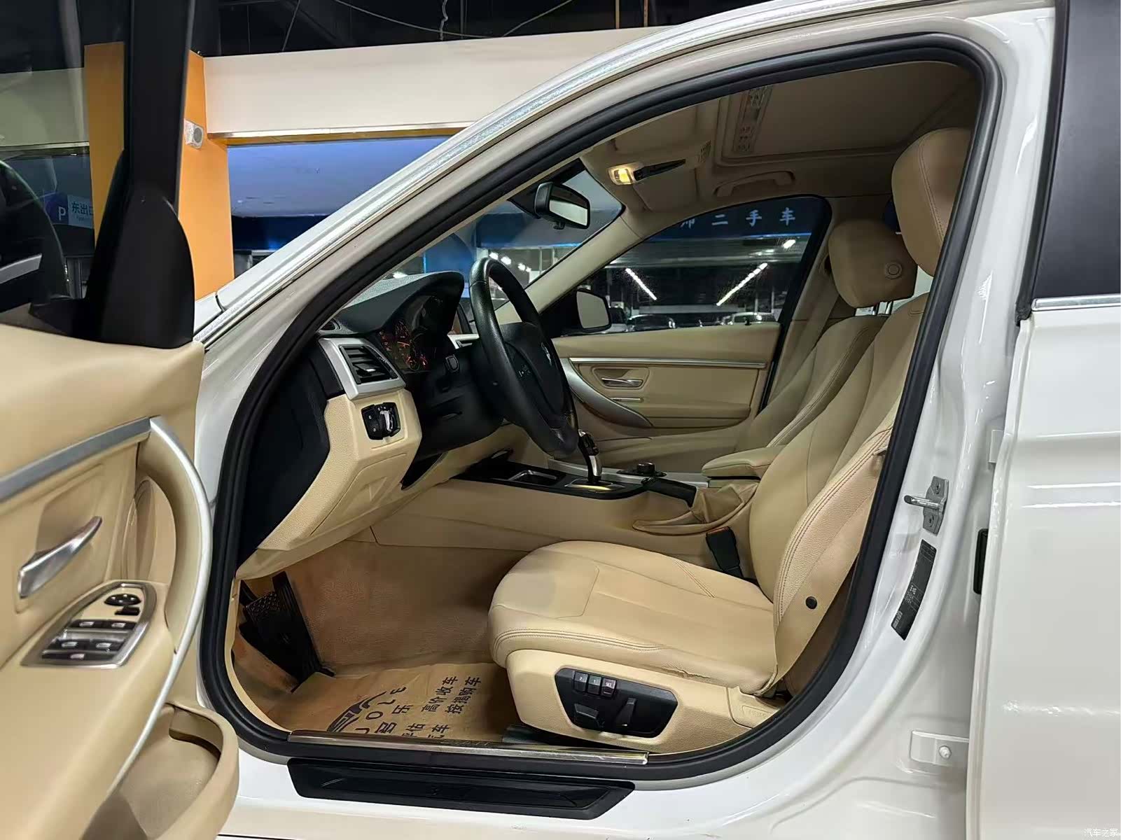 BMW 3 Series, 2015 все фото