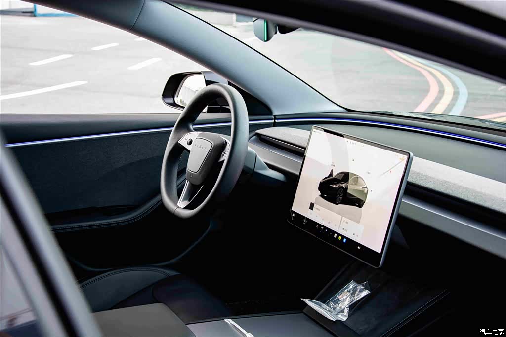 Tesla Model 3, 2024 20