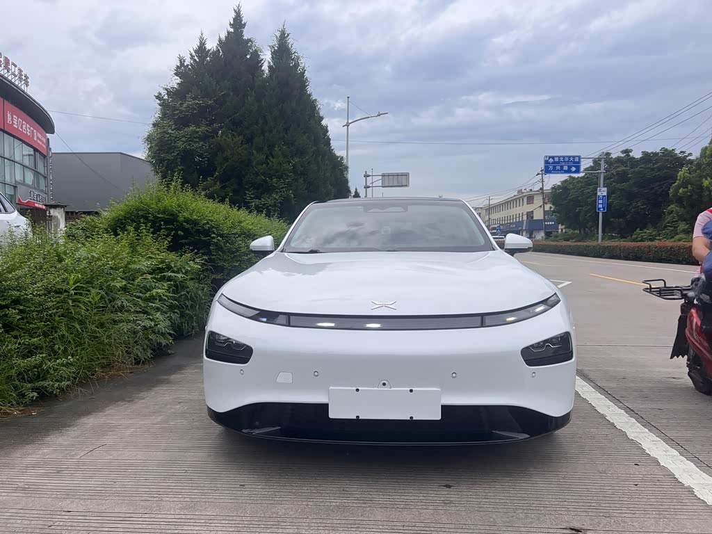 Xpeng P7
